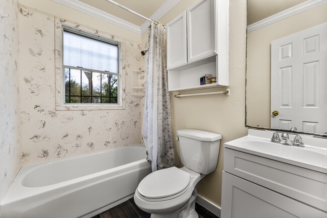 Photo - 820 Pecan Ave