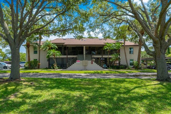 Building Photo - 6531 SE Federal Hwy Unit H1-204 Rental