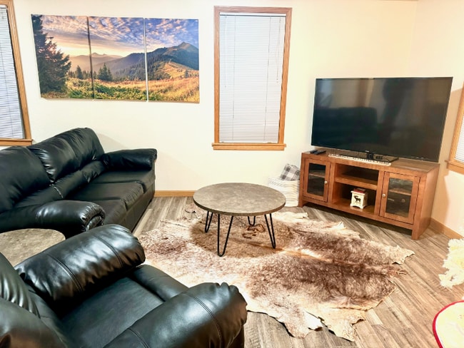 Photo - 707 W Evelyn St