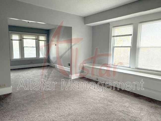 Photo - 3018 E 125th St