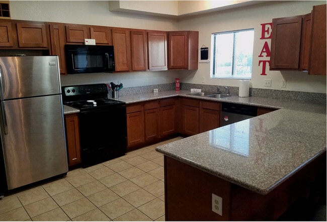 Photo - 1401 E Lee St