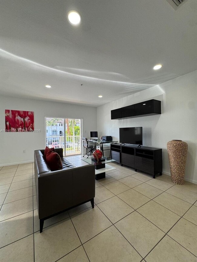 Photo - 8800 NW 97th Ave Unit 211