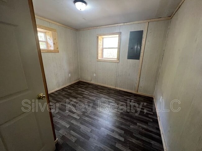 Photo - 1121 Athens Pike