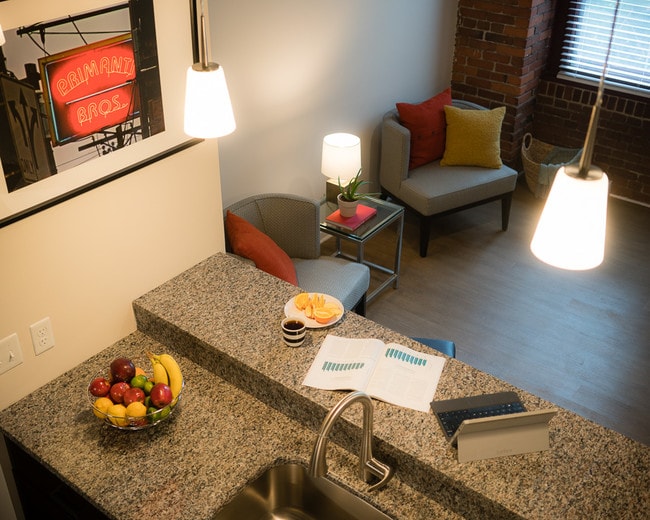 Photo - Shadyside Commons