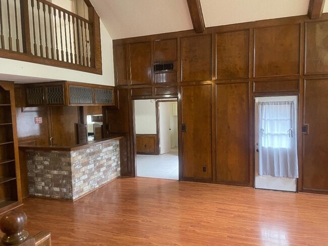 Photo - 2274 Woodland Springs St