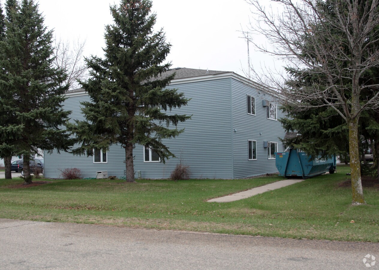 Photo - Maple Apartments