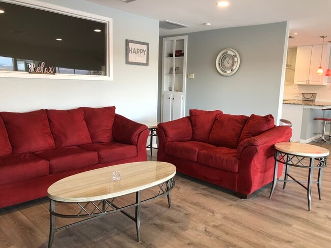 Photo - 1391 Riverfront Dr