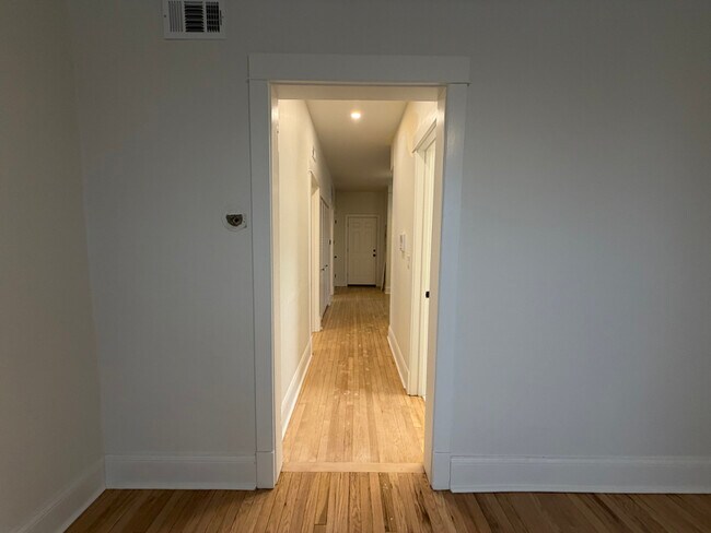 Photo - 3414 W Schubert Ave Unit 2nd Floor