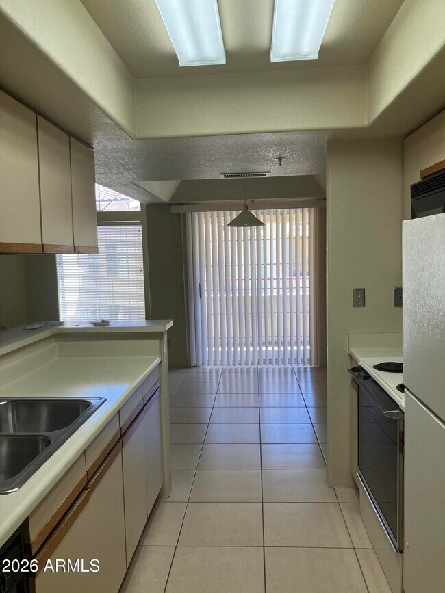 Photo - 1333 E Morten Ave Unit 238