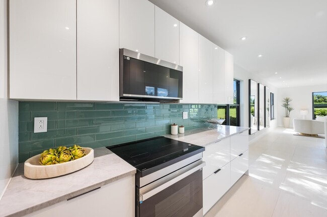 Photo - 800 Greensward Ct Unidad 107-I