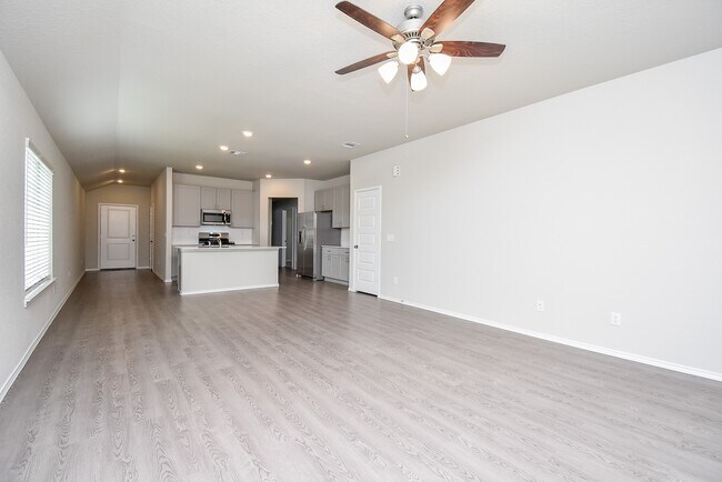 Photo - 8006 Camphor Ct