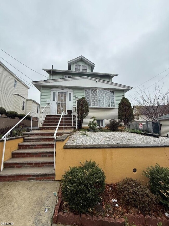 Photo - 25 Hammond Ave House