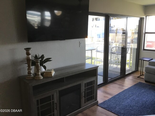 Building Photo - 1571 S Atlantic Ave Unit 204