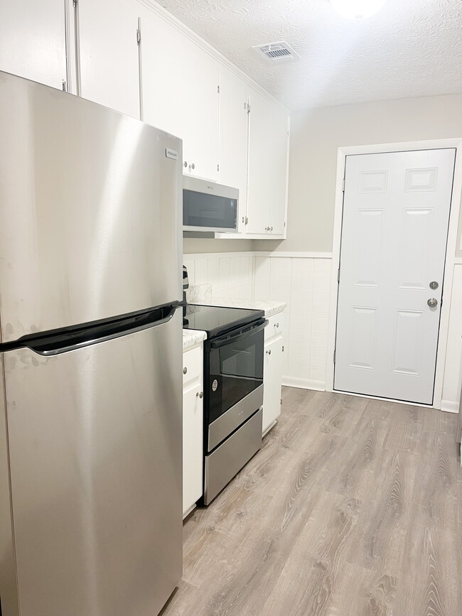 Photo - 6148 Pineneedle Dr SW Unidad 6148