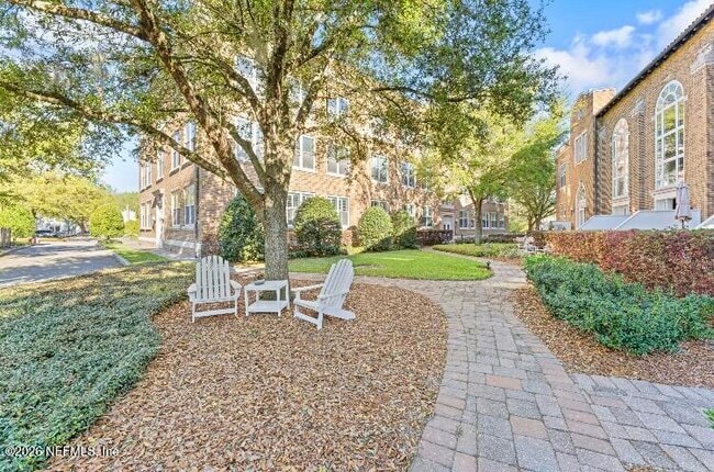2525 College St Unit 2304