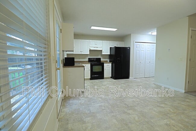 Photo - 1220 Parliament Lake Dr