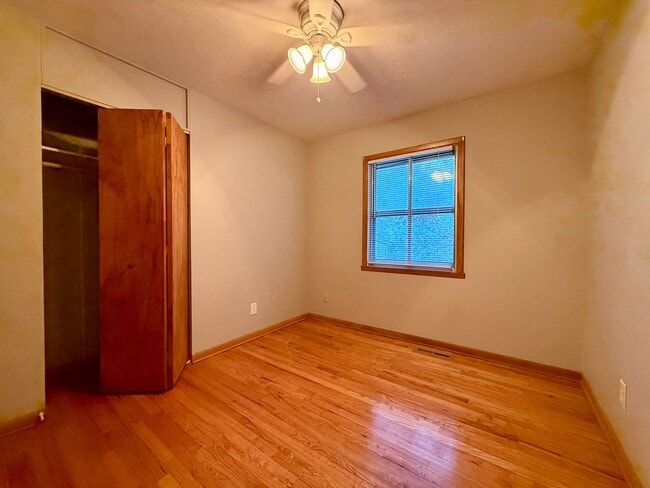 Photo - Quiet Cul-de-Sac Living in Council Bluffs