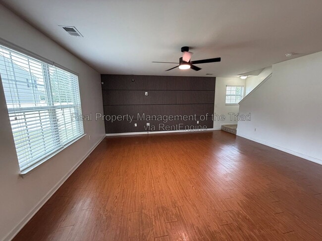 Photo - 1759 Waverly Oaks Dr
