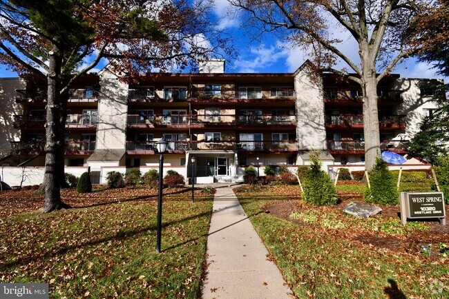 Building Photo - 10320 Westlake Dr Unit E409 Rental