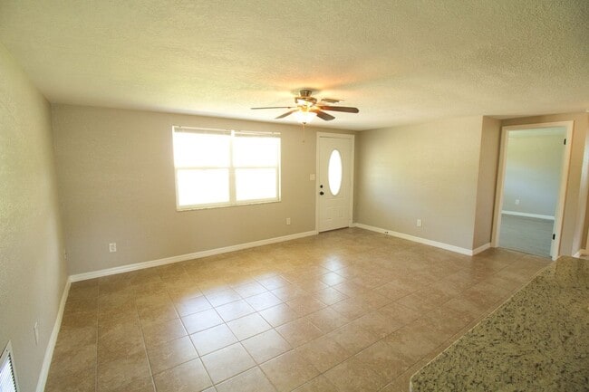 Photo - 4632 Salvia St