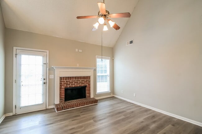Photo - 479 Haven Ridge Dr