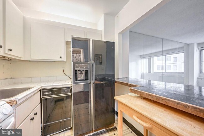 Photo - 5500 Friendship Blvd Unit 1125N