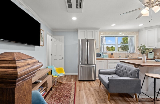 Photo - 2 Mead Dr Unit ID1354826P