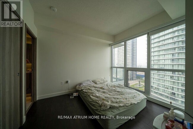 Photo - 95 McMahon Dr Unit 1002