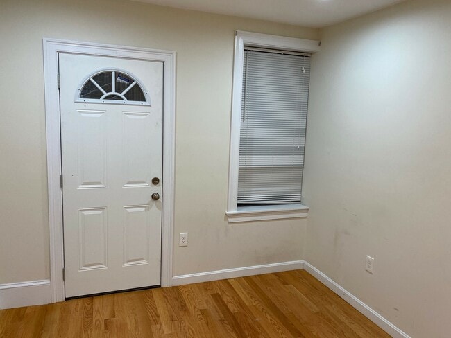 Photo - 178 Northampton St