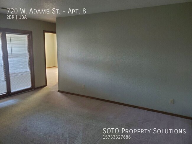 Photo - 720 W Adams St Unidad Apt. 8