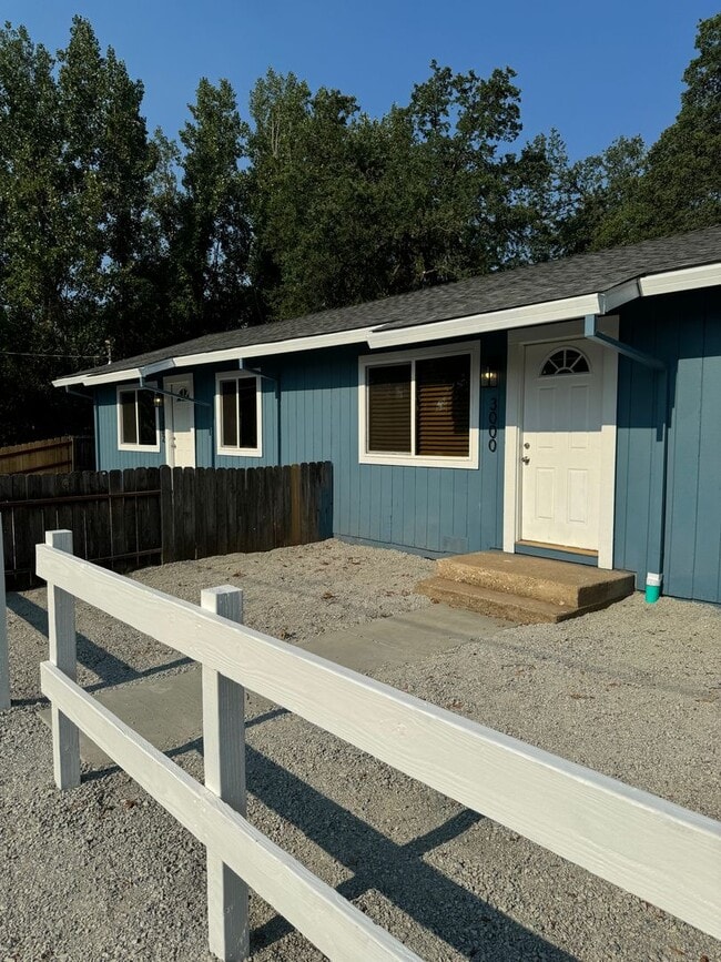 Photo - 3000-3002 West St Unidad 3000