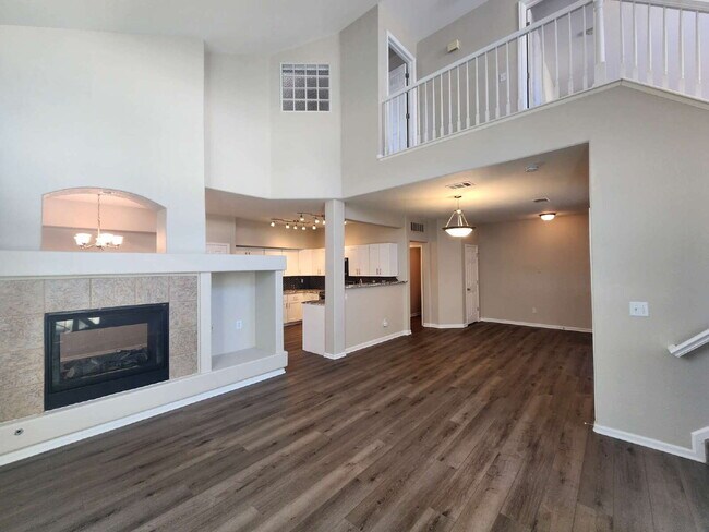 Photo - Spacious Two-Suite Townhome With Garage, Fireplace And Community Pool Unit 706