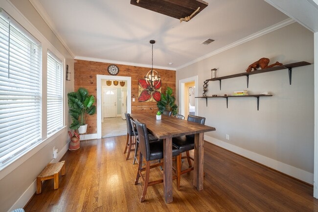 Photo - 2505 Eagle St