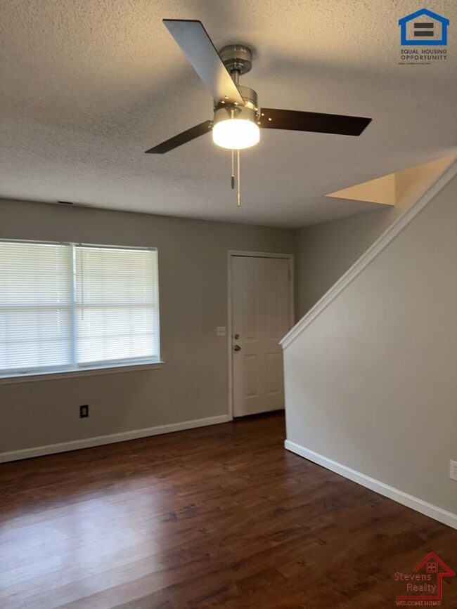 Photo - 181 East Ave