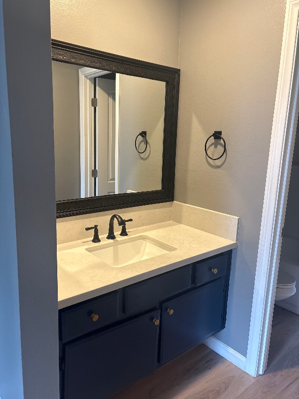 Photo - 803 E Victoria St