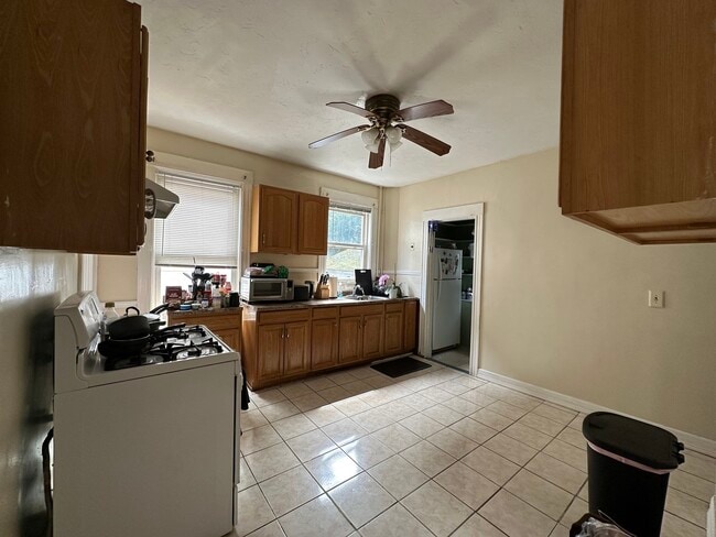 289 Thacher St Unit 1