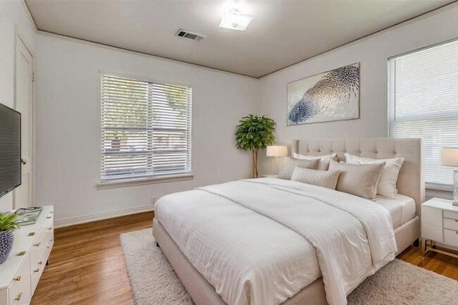 Photo - 2140 Montalba Ave