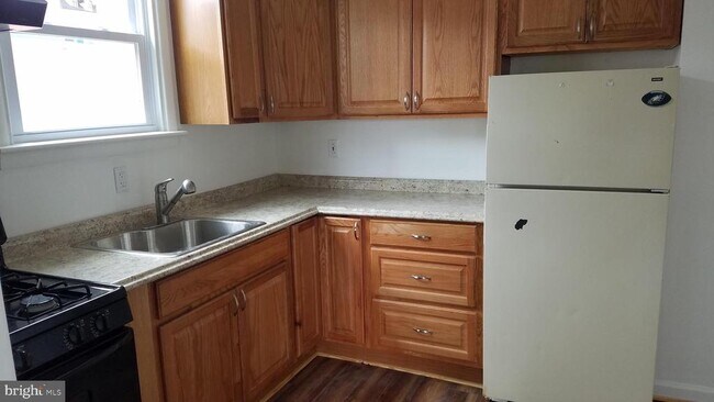 Photo - 805 Selma St Unit 2ND FLOOR