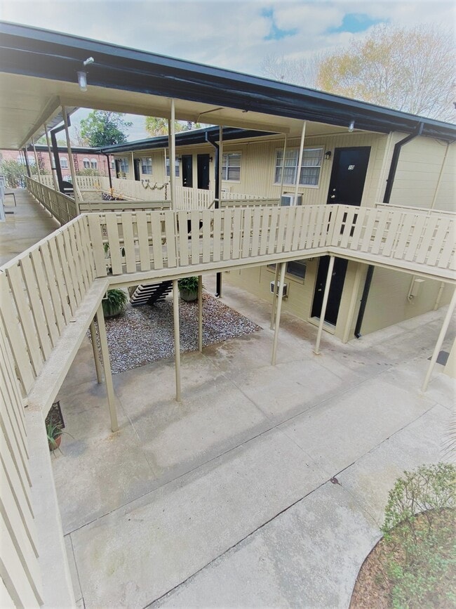 French Courtyard - French Courtyard Apartments