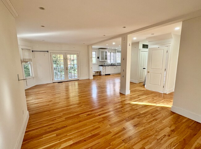 Photo - 7 Standish St