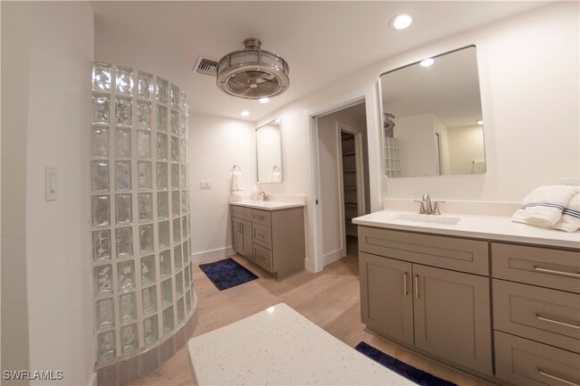 Photo - 222 Bay Point