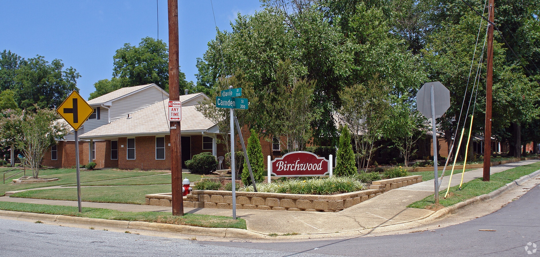 Birchwood Apartments - Birchwood Apartments