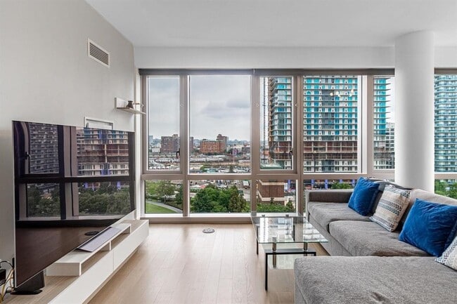 Photo - 75 Park Ln S Unit 806