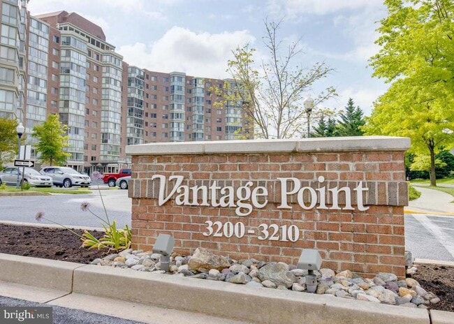 Building Photo - 3210 N Leisure World Blvd Unit 715