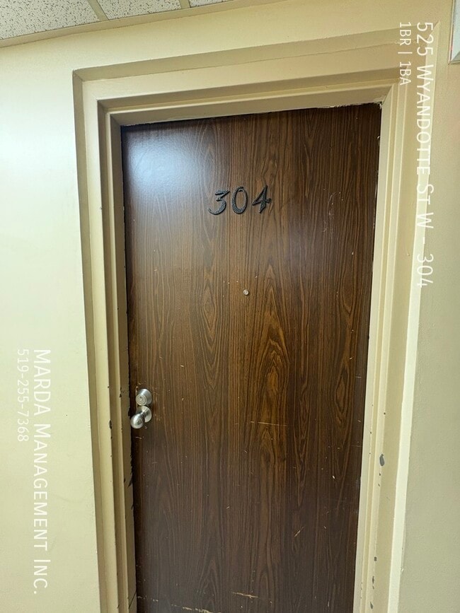 Photo - NEWLY RENOVATED 1+1 BED/1 BATH APT - WYANDOTTE & BRUCE INCLUSIVE W/$50 Unit 304