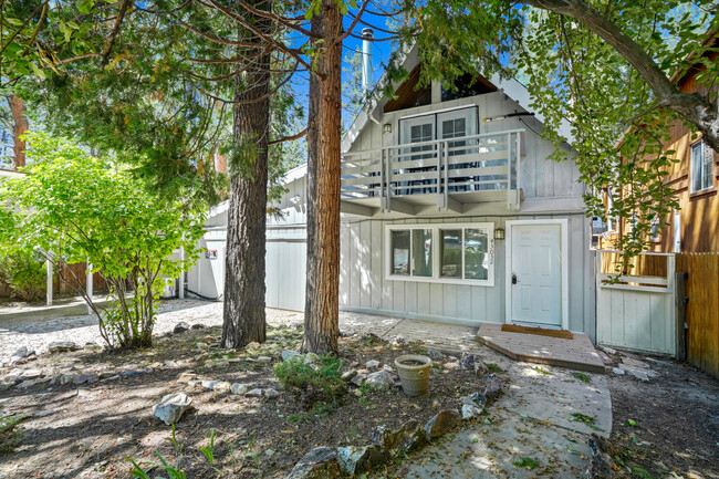 Photo - 43032 Sunset Dr House