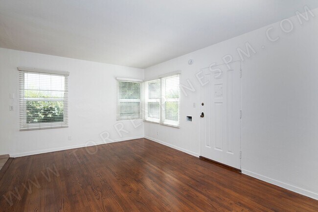 Photo - *OPEN HOUSE: 8/30 10-11AM* Cottage in Paci... Unidad 1626