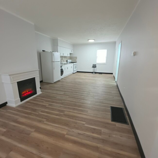 Building Photo - 26 North St Unit 26 North Street: 2Br 1Ba