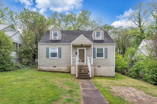 Building Photo - 2428 Berkley Ave SW