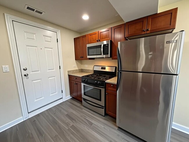 Building Photo - 4014 North Central Park